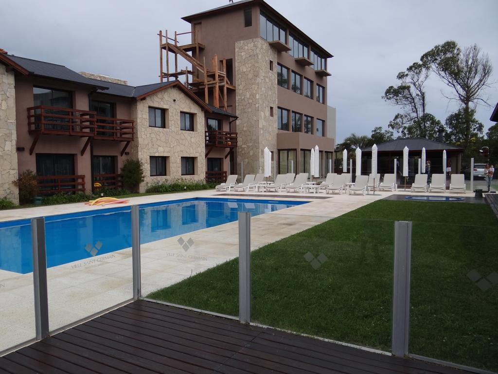 Ville Saint Germain Apart Hotel & Spa Carilo Exterior foto